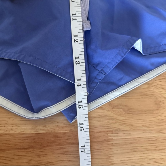 WOMENS OLD NAVY GO DRY SHORTS SIZE L PURPLE ELASTIC WAIST DRAWSTRING - Picture 7 of 7